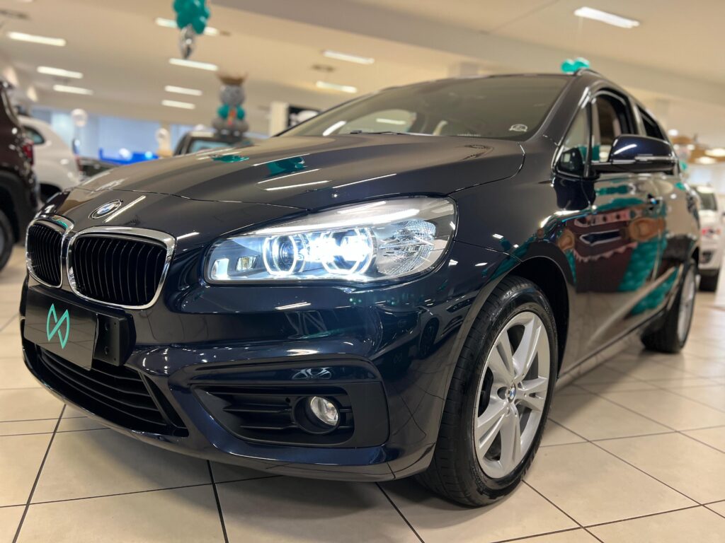 BMW 220i