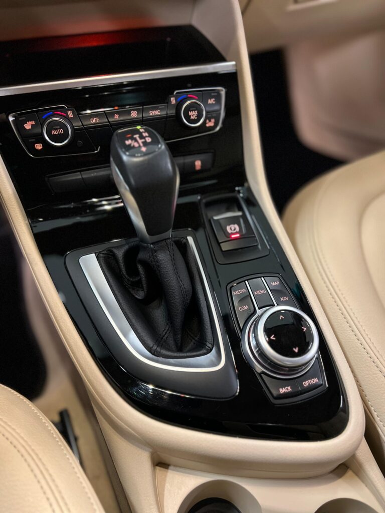 BMW 220i