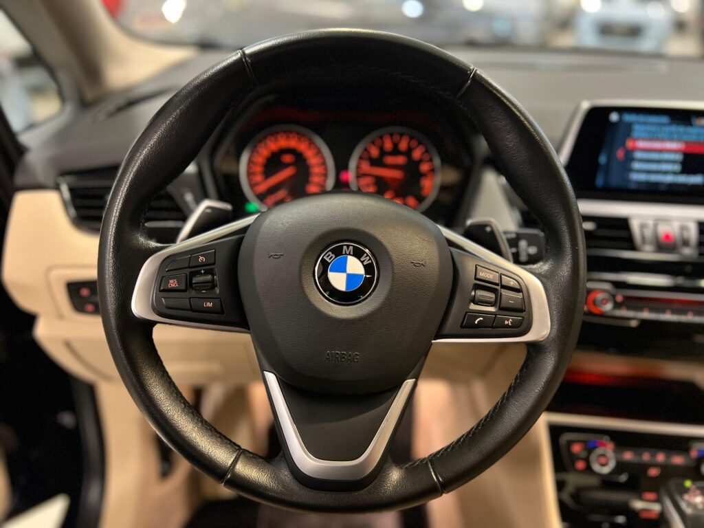 BMW 220i