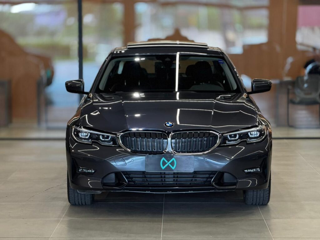 BMW 320i
