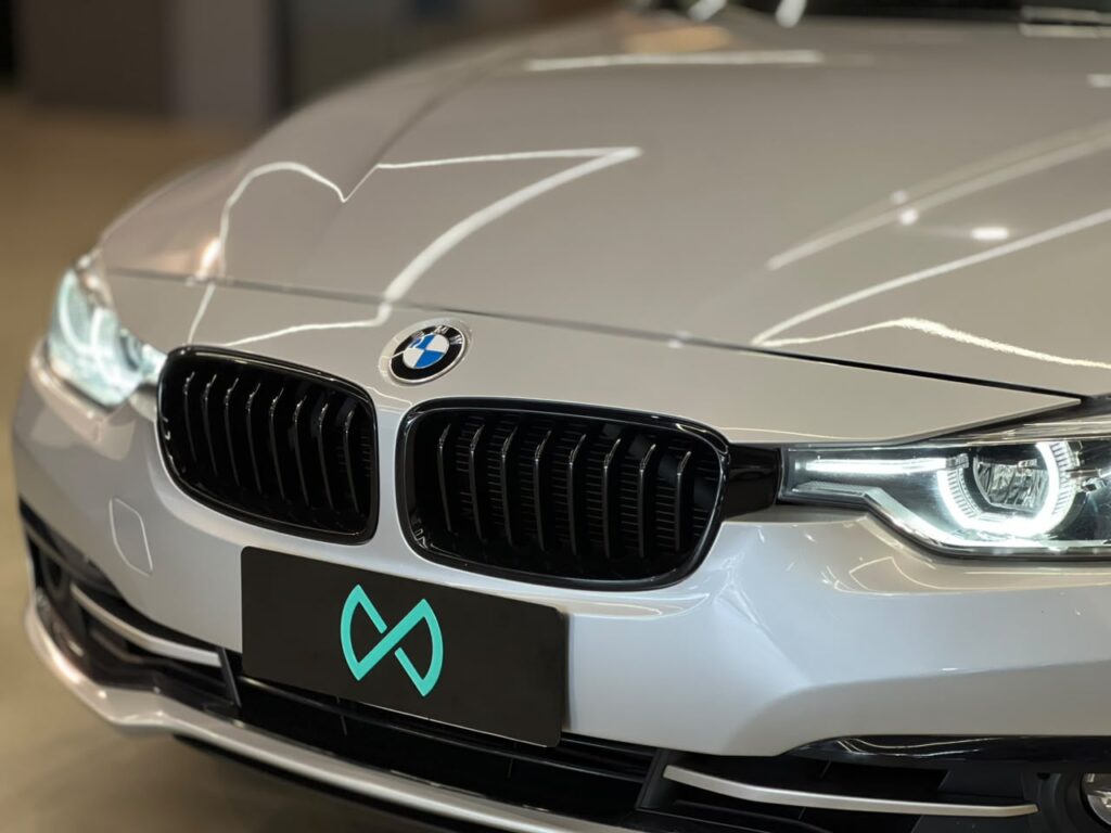 BMW 320i