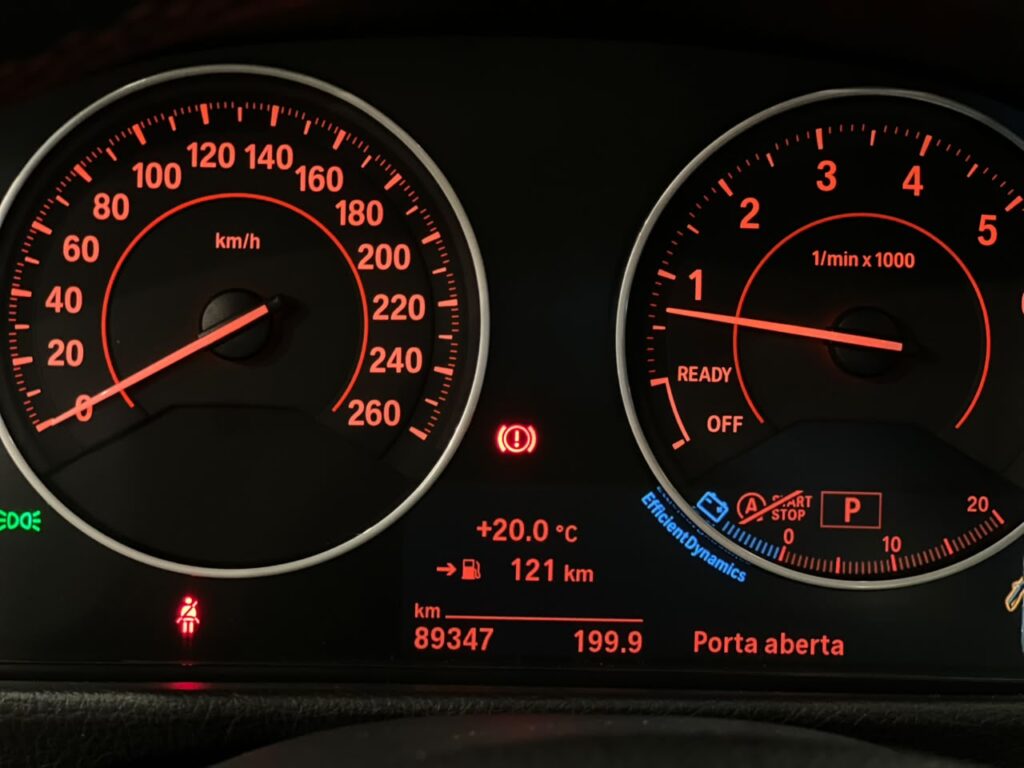 BMW 320i