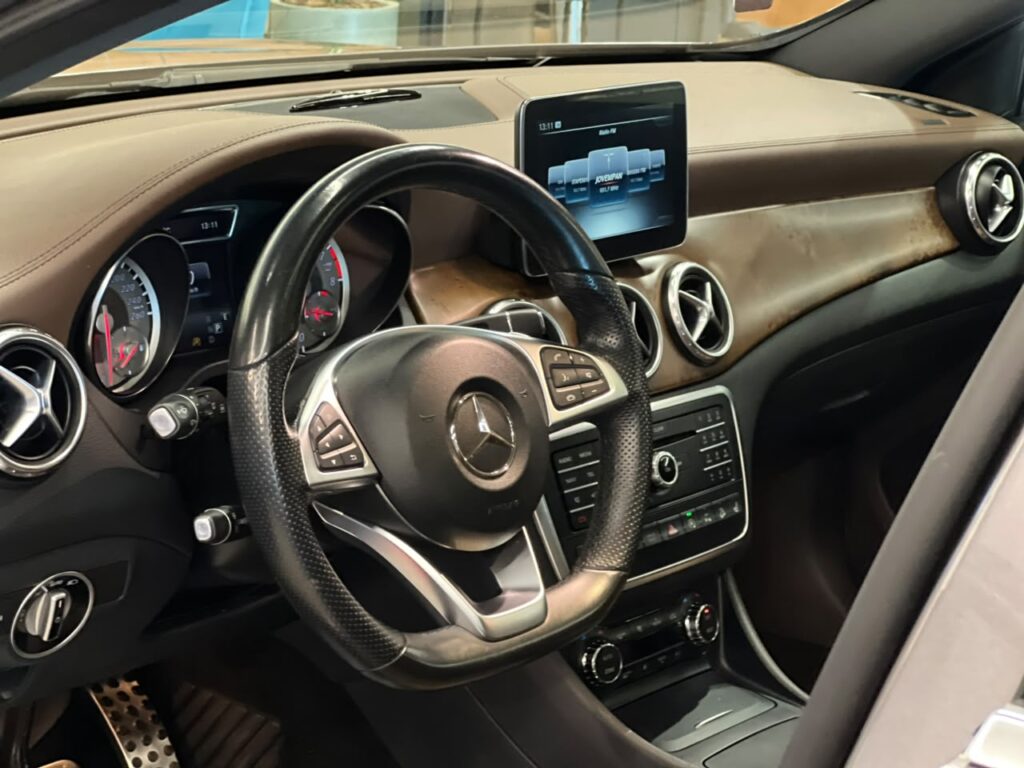 Mercedes GLA 250