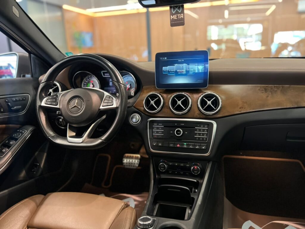 Mercedes GLA 250